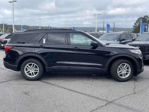 New 2026 Ford Explorer Active w/ Active Comfort Package RWD image 2