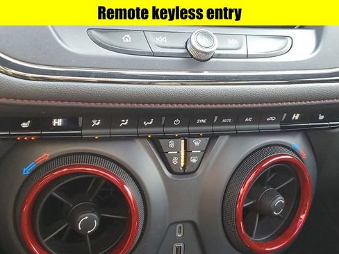 Used 2020 Chevrolet Blazer RS image 19