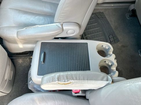 Used 2014 Kia Sedona EX FWD image 26