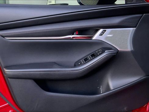 Used 2024 MAZDA MAZDA3 Hatchback w/Premium Plus Pkg image 22