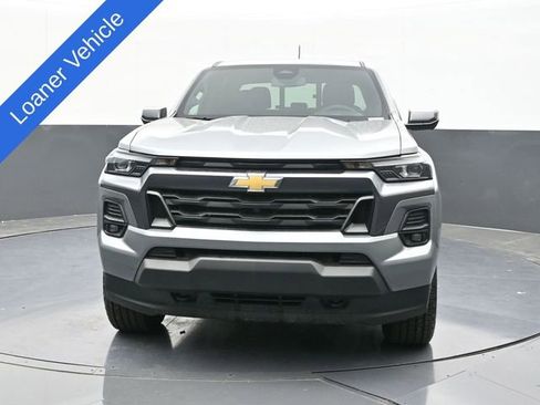 New 2025 Chevrolet Colorado LT w/ LT Convenience Package AWD/4WD image 2
