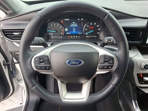 Used 2023 Ford Explorer XLT w/ Equipment Group 202A image 16