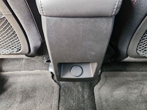 Used 2017 Chevrolet Equinox LT w/ Convenience Package FWD image 20