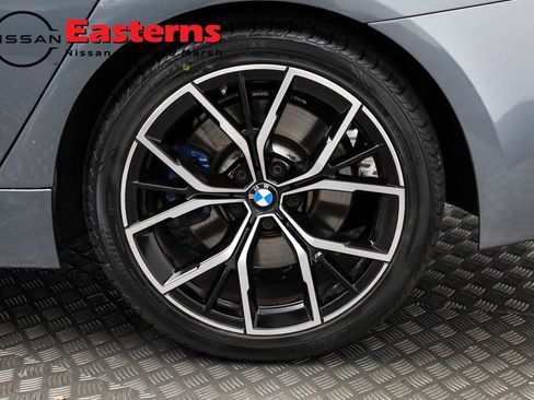 Used 2022 BMW 530i xDrive 530i xDrive w/ M Sport Package image 34