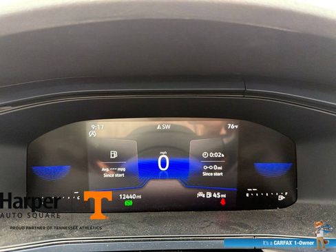 Used 2023 Volkswagen Taos SE w/ Panoramic Sunroof Package FWD image 15