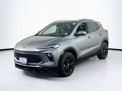 Used 2025 Buick Encore GX Sport Touring w/ Comfort Package image 1