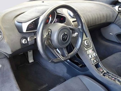 Used 2015 McLaren 650S Spider image 15