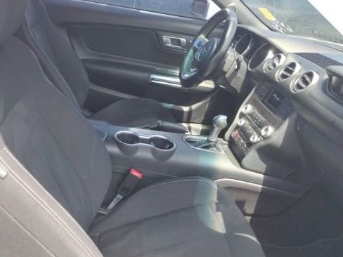 Used 2019 Ford Mustang Coupe image 12