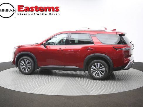 Used 2023 Nissan Pathfinder SL w/ Lighting Package (N92) AWD/4WD image 57