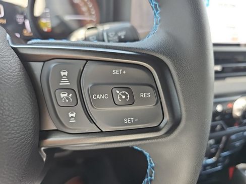 Used 2024 Jeep Wrangler Unlimited Rubicon 4xe AWD/4WD image 35