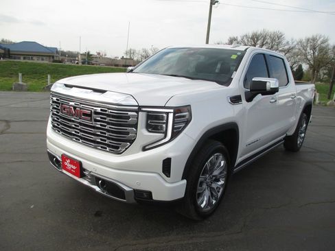 Used 2024 GMC Sierra 1500 Denali image 11