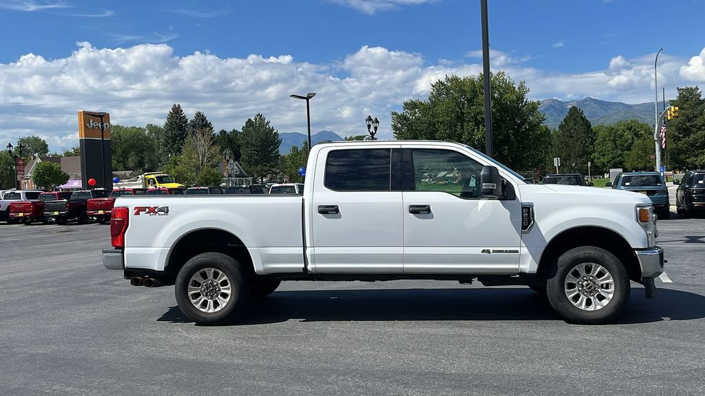 Used 2020 Ford F250 XLT w/ XLT Value Package AWD/4WD image 4