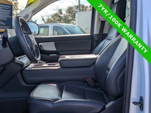 Certified 2025 Ford Expedition Max Active image 24