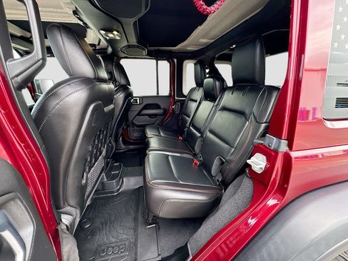 Used 2021 Jeep Wrangler Unlimited Rubicon AWD/4WD image 24