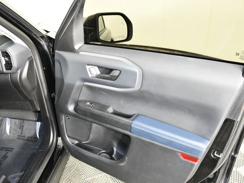 Used 2021 Ford Bronco Sport Outer Banks w/ Outer Banks Package (96D) image 41