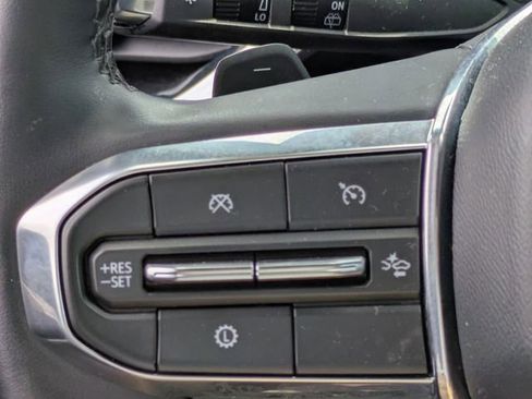 Used 2025 GMC Acadia Elevation image 20