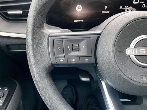 Certified 2025 Nissan Kicks S image 23