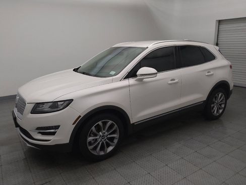 Used 2019 Lincoln MKC Select w/ Select Plus Package image 2