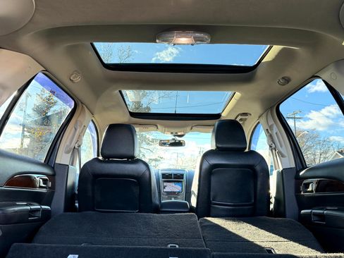 Used 2014 Lincoln MKX AWD w/ Equipment Group 102A image 41