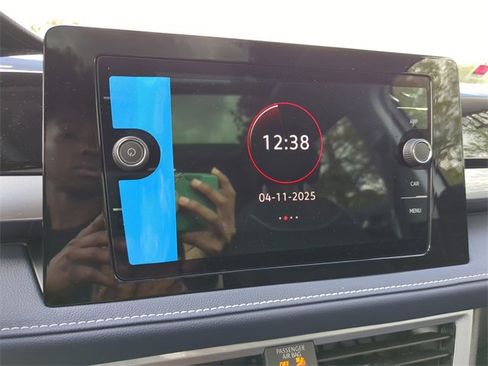 New 2025 Volkswagen Taos SEL image 28