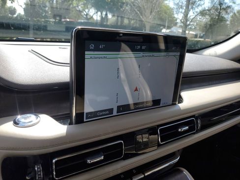 Used 2020 Lincoln Aviator Reserve image 27