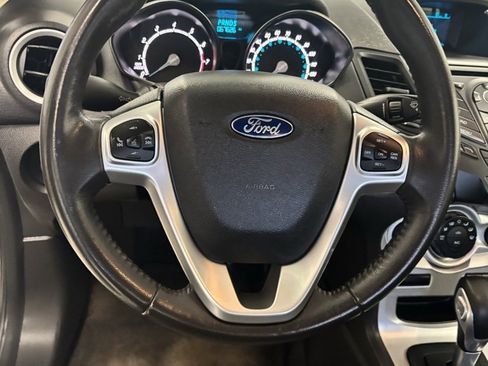 Used 2016 Ford Fiesta SE image 9