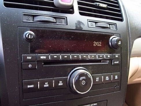 Used 2009 Saturn Outlook XE w/ Convenience Package image 15