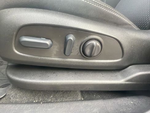 Used 2022 GMC Terrain SLE w/ Driver Convenience Package image 26