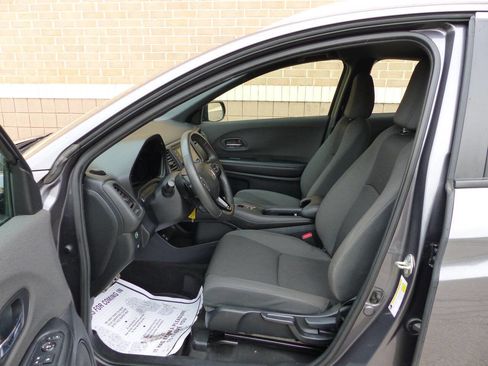 Used 2019 Honda HR-V Sport image 21