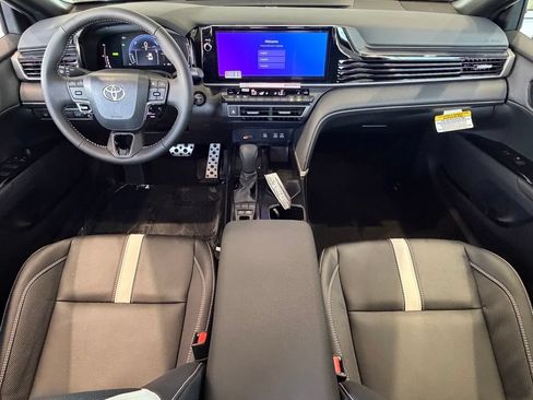 Used 2026 Toyota Camry SE w/ Multimedia Upgrade Package FWD image 27