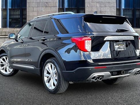 Used 2022 Ford Explorer Platinum w/ Equipment Group 601A image 10