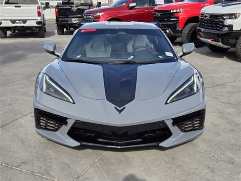 Used 2025 Chevrolet Corvette Stingray image 8