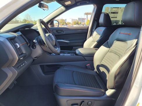 New 2026 Nissan Pathfinder Rock Creek w/ Rock Creek Premium Package AWD/4WD image 6