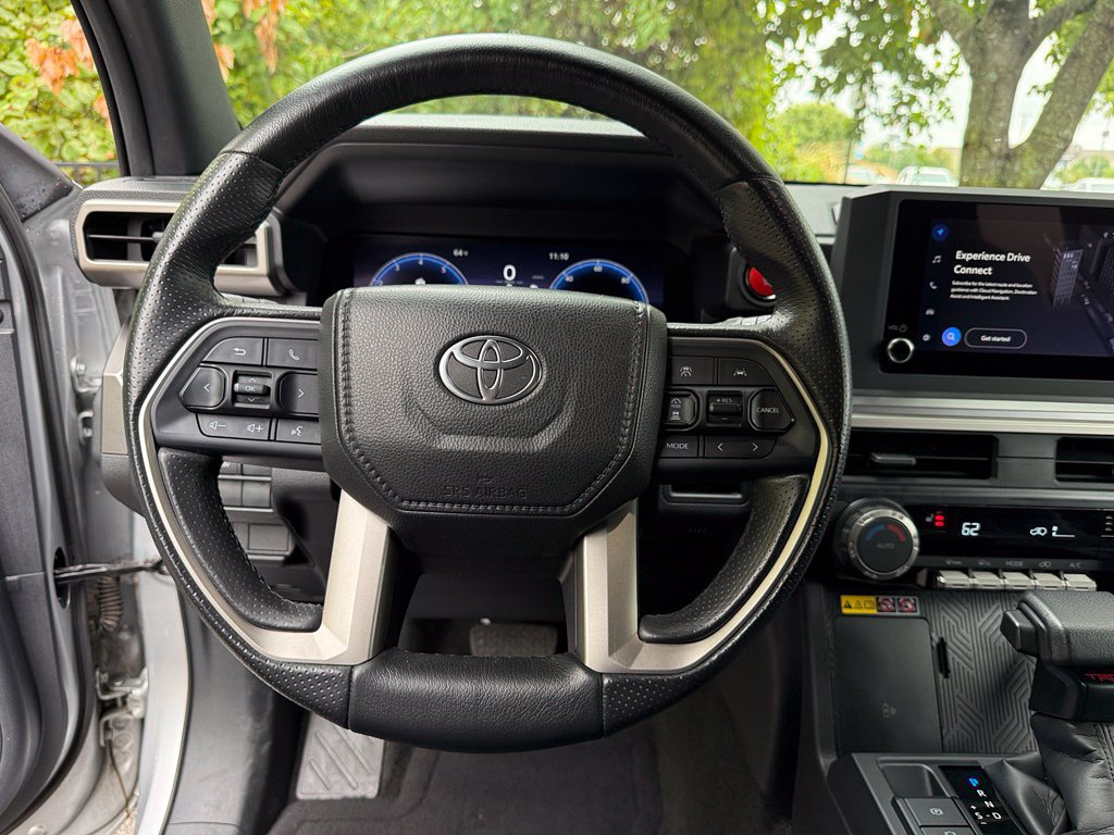 Used 2025 Toyota 4Runner TRD Off-Road AWD/4WD image 11