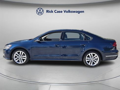 Used 2019 Volkswagen Passat 2.0T Wolfsburg w/ Wheels & Sunroof Package image 4