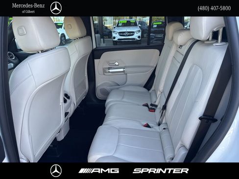 Certified 2022 Mercedes-Benz GLB 250 w/ Premium Package Lite image 21