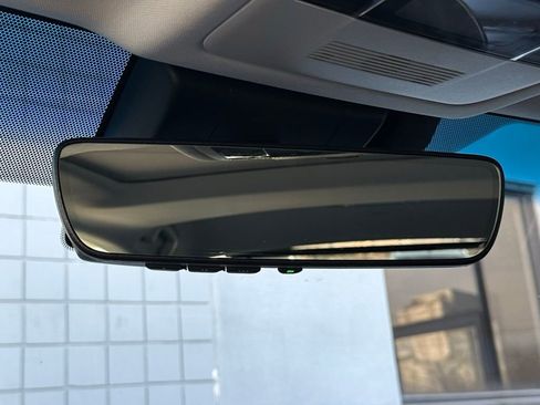 Used 2019 Lexus ES 300h w/ Luxury Package image 50