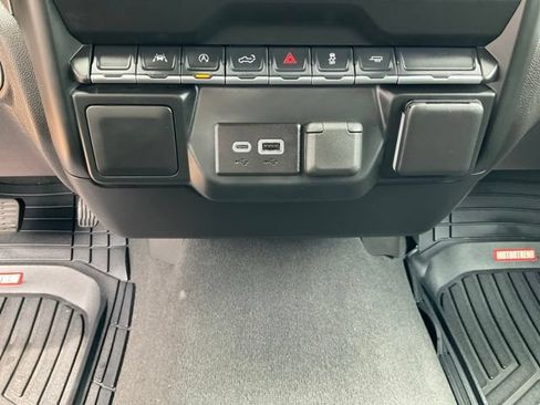 Used 2025 GMC Sierra 1500 Pro w/ Pro Value Package RWD image 18