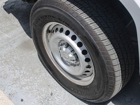 Used 2025 Toyota Tacoma SR RWD image 17