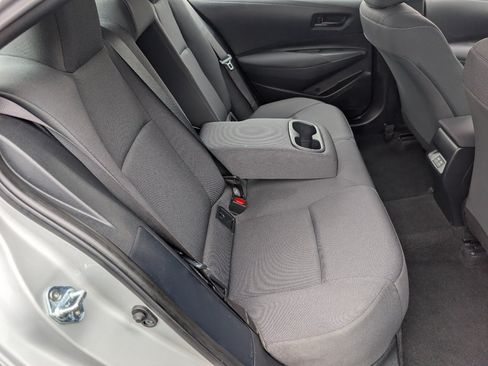 Used 2024 Toyota Corolla LE FWD image 5