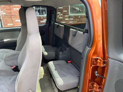 Used 2005 Chevrolet Colorado LS w/ Power Convenience Package image 9
