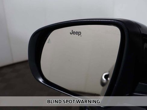 Used 2024 Jeep Compass Limited AWD/4WD image 4