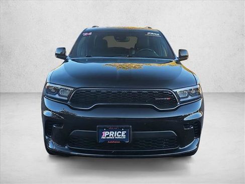 Used 2024 Dodge Durango GT image 2