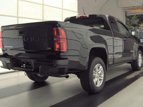 Used 2021 Chevrolet Colorado LT w/ Fleet Safety Package RWD image 8