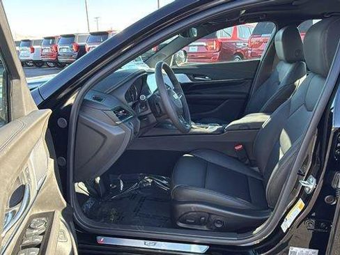 New 2025 Cadillac CT4 Luxury image 35