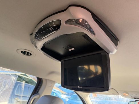 Used 2014 Chevrolet Traverse LTZ image 19