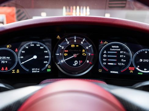 Used 2022 Porsche 911 Turbo S image 26