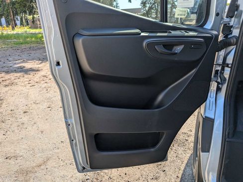 New 2025 Mercedes-Benz Sprinter 2500 image 18