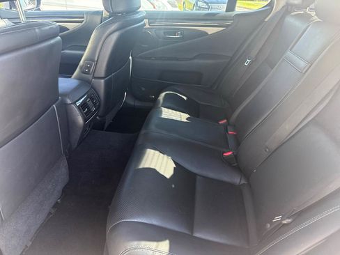 Used 2014 Lexus LS 460 w/ Comfort Package RWD image 48