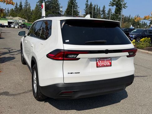 Used 2025 Toyota Grand Highlander AWD Hybrid image 9
